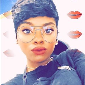 Meet your Posher, Taumesha